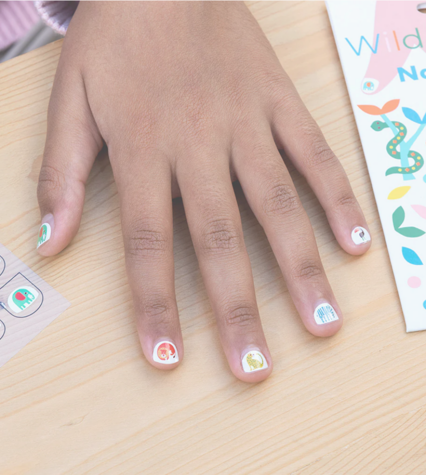 Nail Stickers "Wild Wonders" | 25 Stück