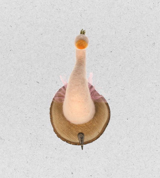 Handmade Ballerina Schwan aus Filz | natur